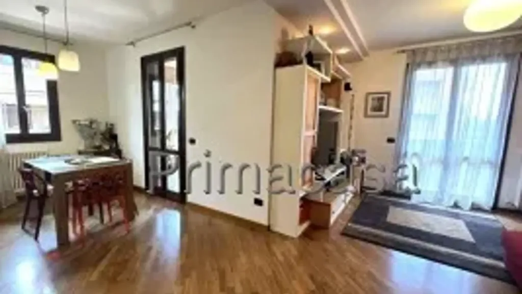 Elutuba - Apartment with Terrace in Carpi