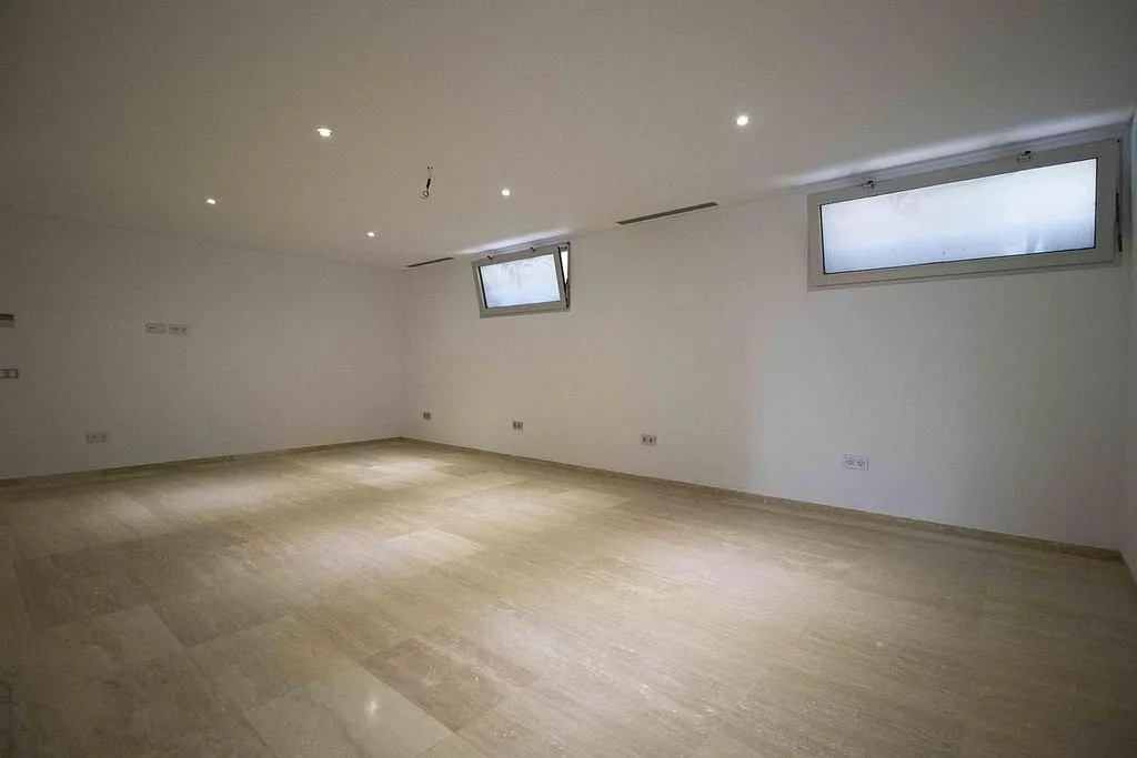 Pièces - Contemporary Townhouse with Pool in Ifara
