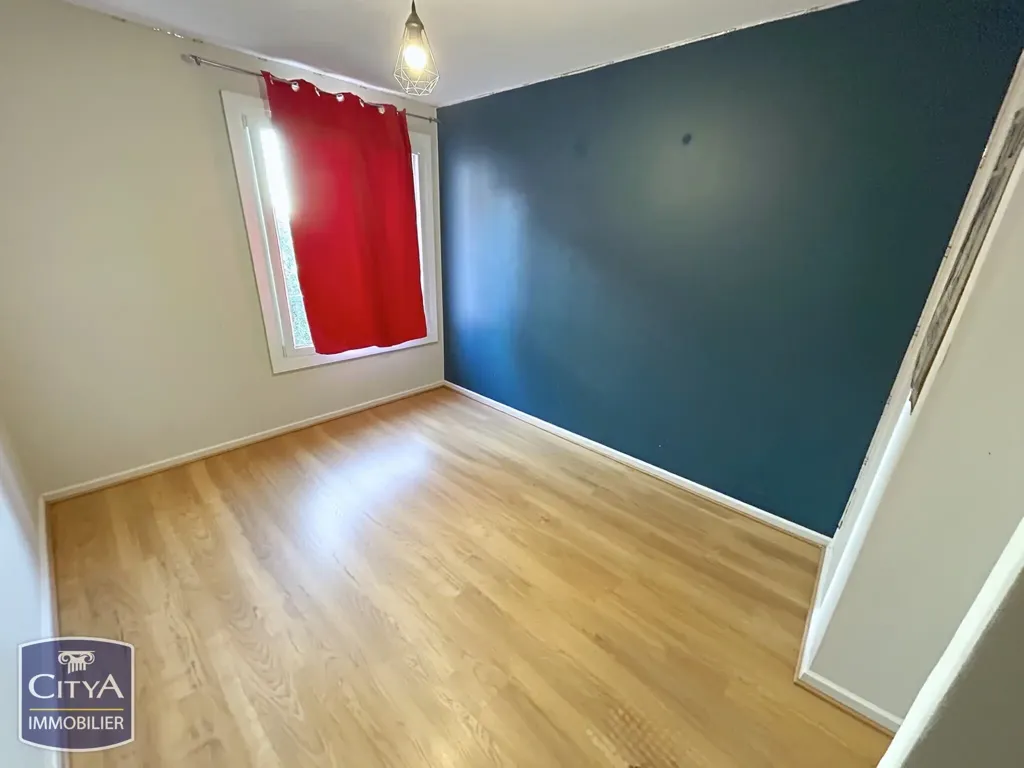 Rooms - Renovated Flat with Balcony in Le Mans