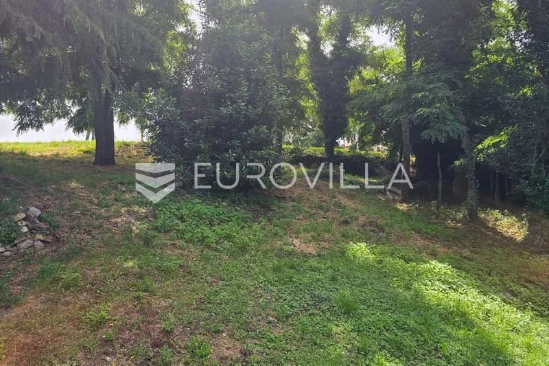 Aed - Building Land with Infrastructure in Tadini, Istria