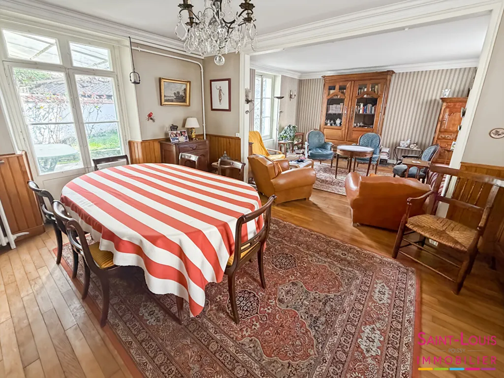 Söögituba - Spacious House with Garden in Poissy Centre