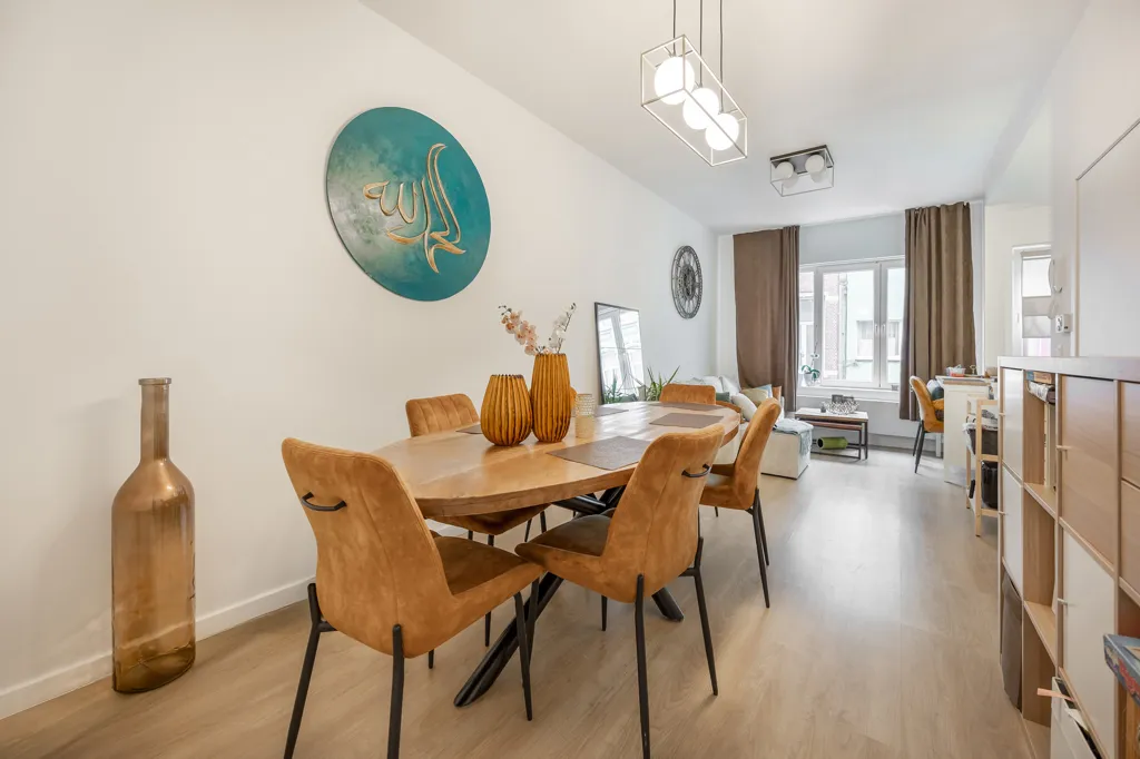 Söögituba - Income Property with 5th Unit Potential in Kievitwijk, Antwerp