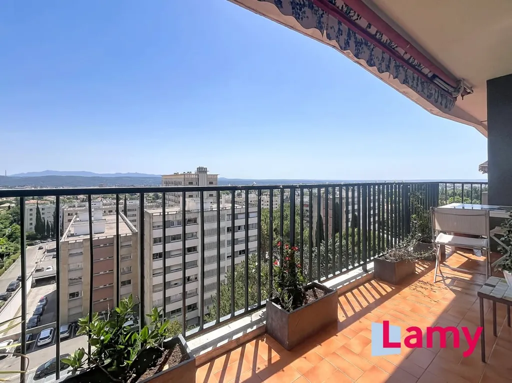 Balcon - Appartement avec Vue Dominante au Dernier Étage à Aix-en-Provence