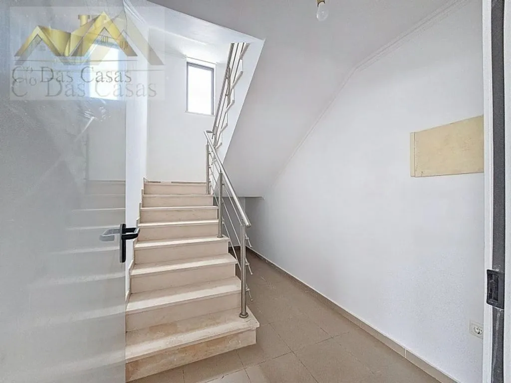Rooms - Modern House in Final Renovation in Almada
