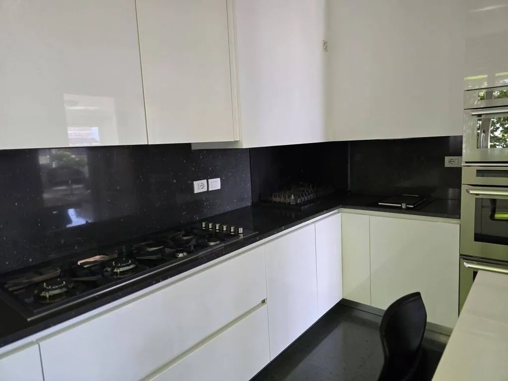 Köök - Luxury Penthouse with Panoramic View in Terni