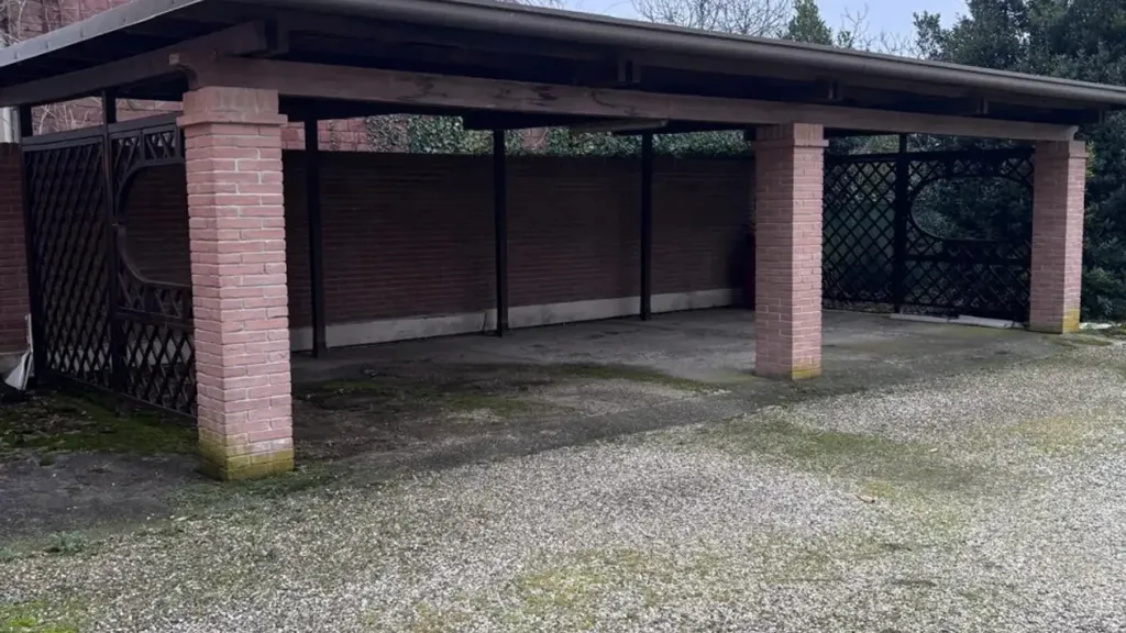 Garage - Independent House with Garden in Trecenta