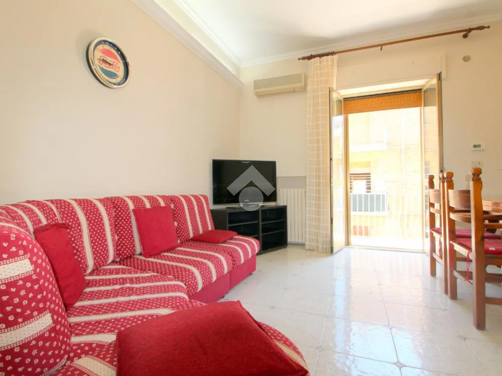 Elutuba - Modern 3-Bedroom Apartment in Lucera