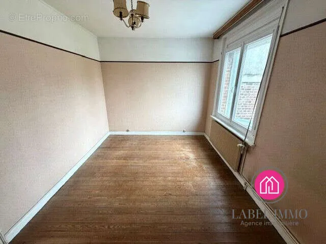 Toad - Terraced House with Garden in Anzin