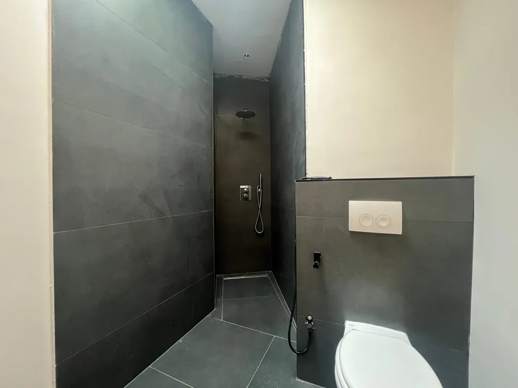 Vannitoad - Fully Renovated Investment Property in Nice