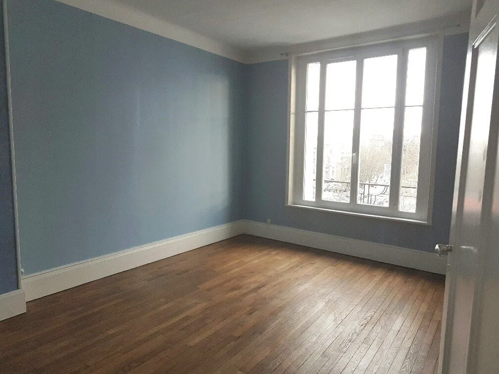Pièces - Appartement T4 avec Balcon à Baudricourt