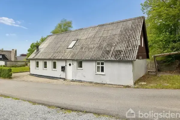 Extérieur - Villa with Stable Tenant in Ø. Bjerregrav
