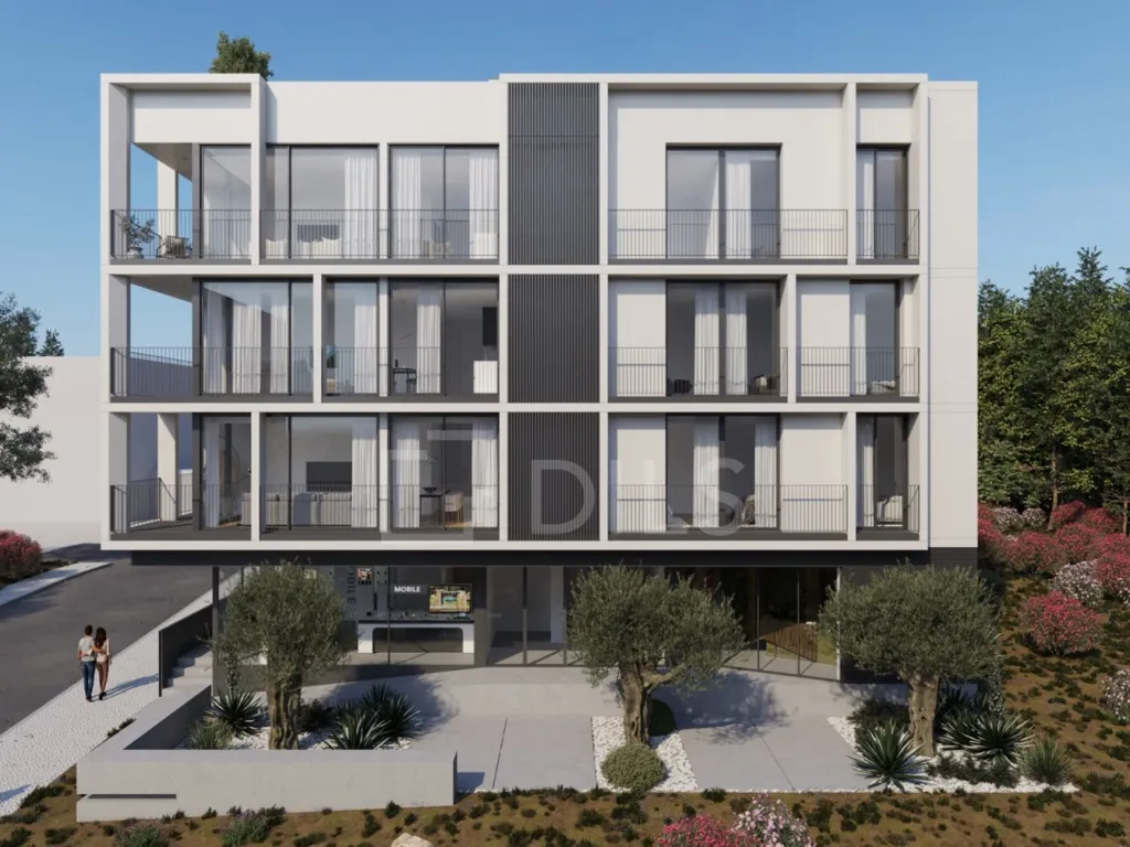 Contemporary Apartment with Balcony in Almancil