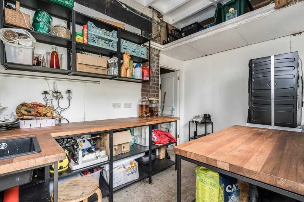 Garage - Appartamento con 3 camere a Brent