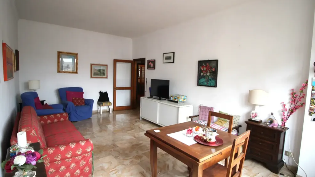 Séjour - 6-Bedroom Apartment with Garden View in Florence
