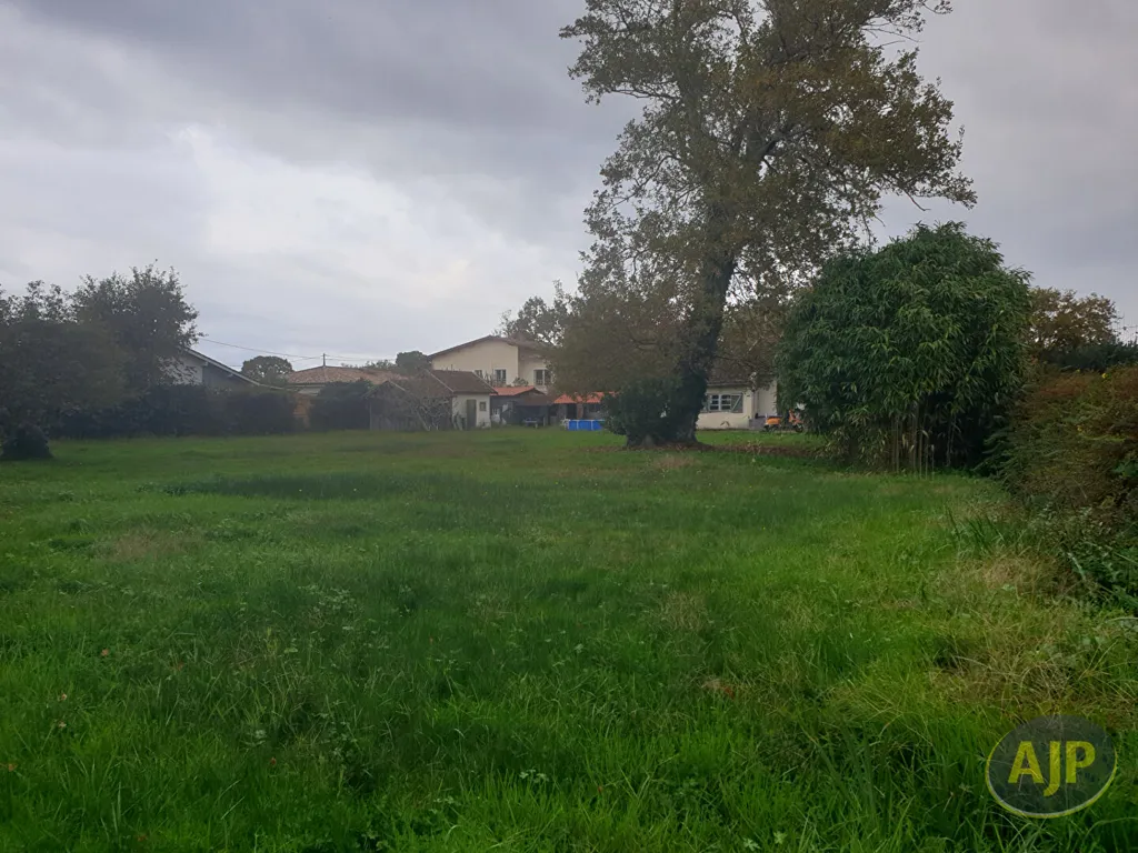 Aed - Plot with Garden in Andernos Les Bains