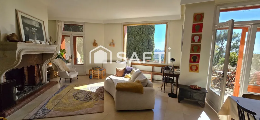 Soggiorno - Architectural Villa with Palais des Papes View
