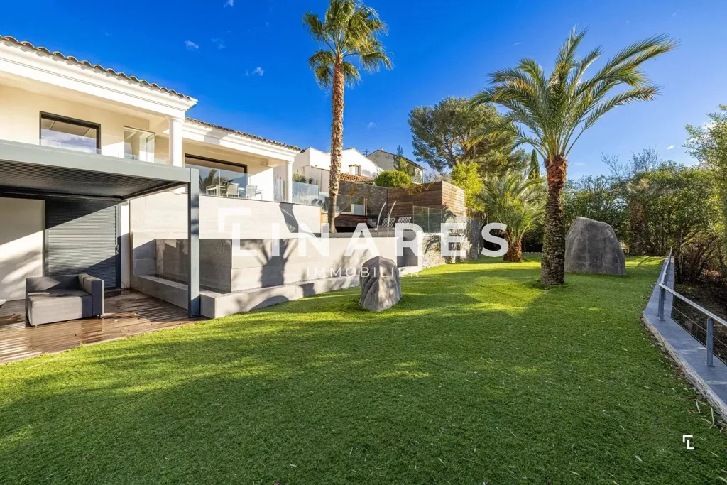 Jardin - Villa Contemporaine avec Piscine à Allauch