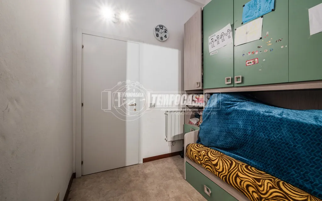Magamistoad - Two-Bedroom Apartment for Renovation in Milan