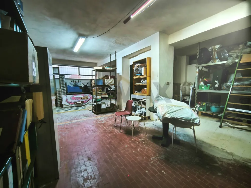 Pesuköök - Garage with 103 m² in Giardini Naxos