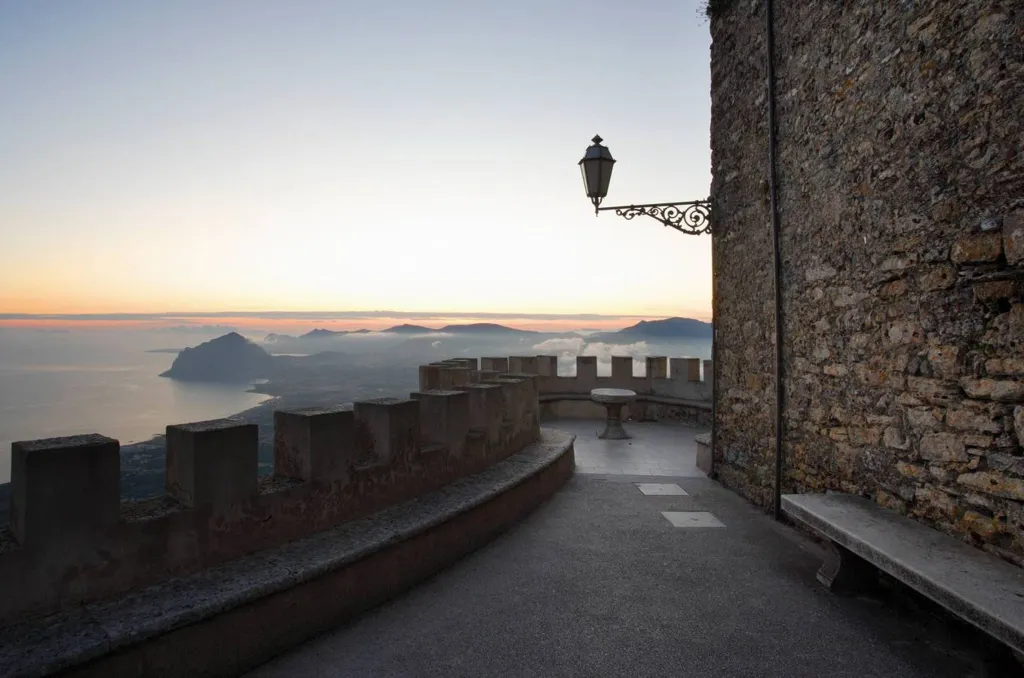 Terrazza - Apartment with Garden in Erice