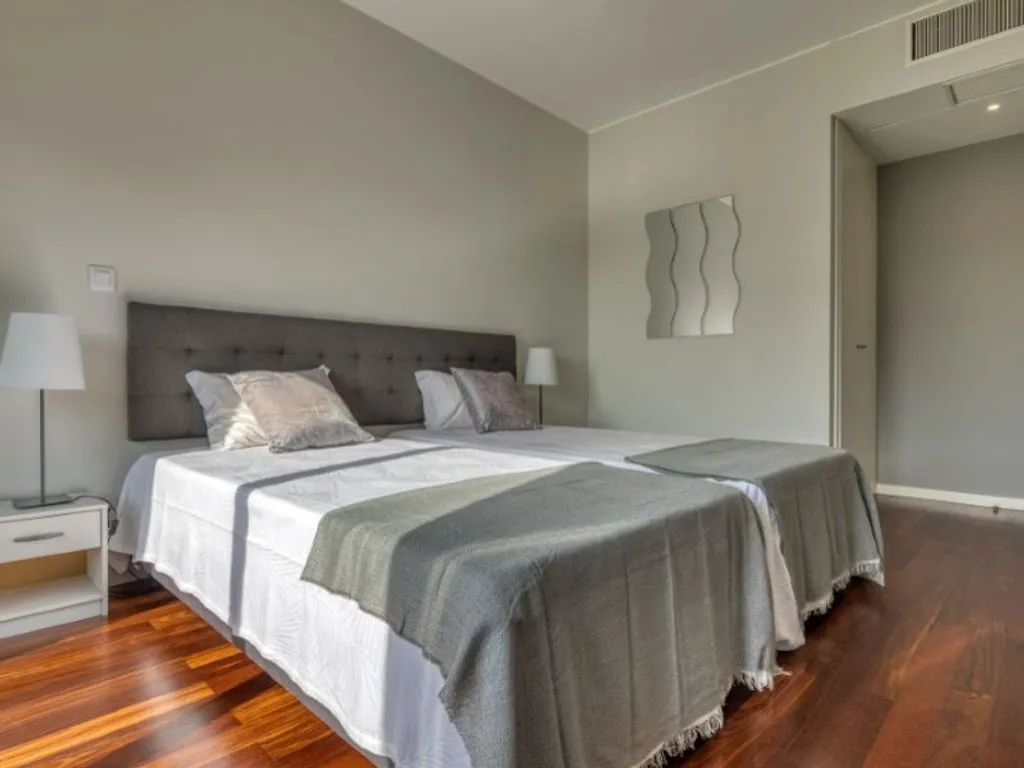 Magamistoad - Luxury Semidetached House with Pool in Funchal