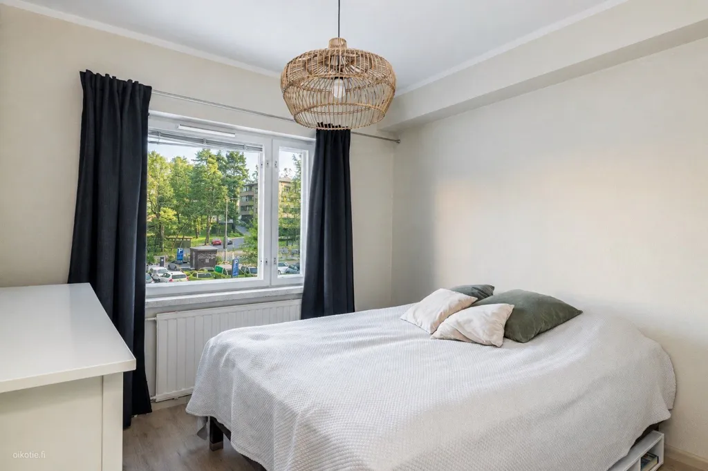 Chambres - Modernised Flat with South-Facing Balcony in Etelä-Haaga