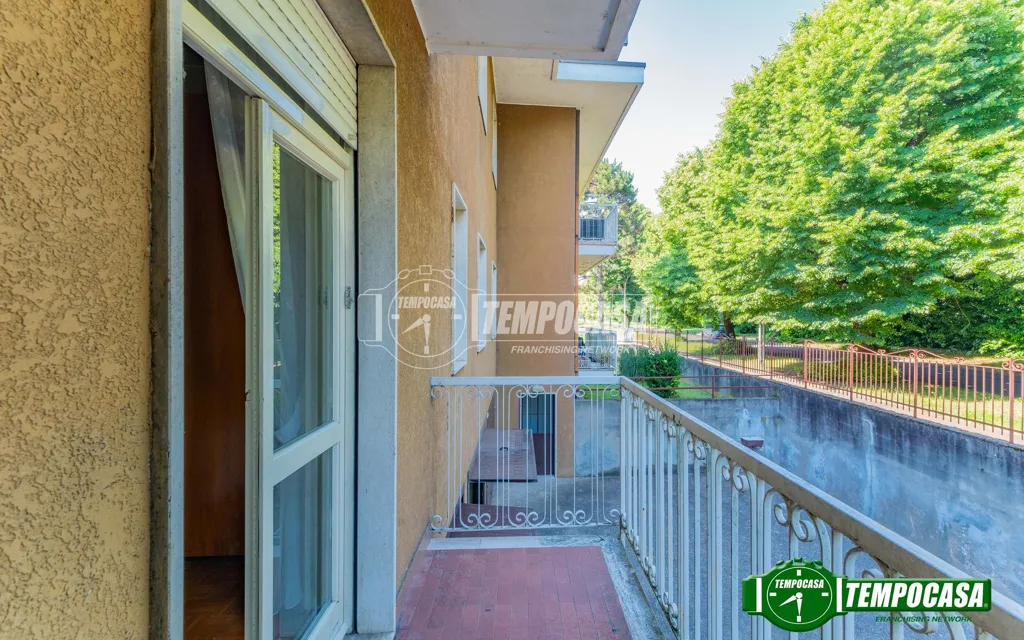 Balcon - Trilocale with Balcony in Mesero