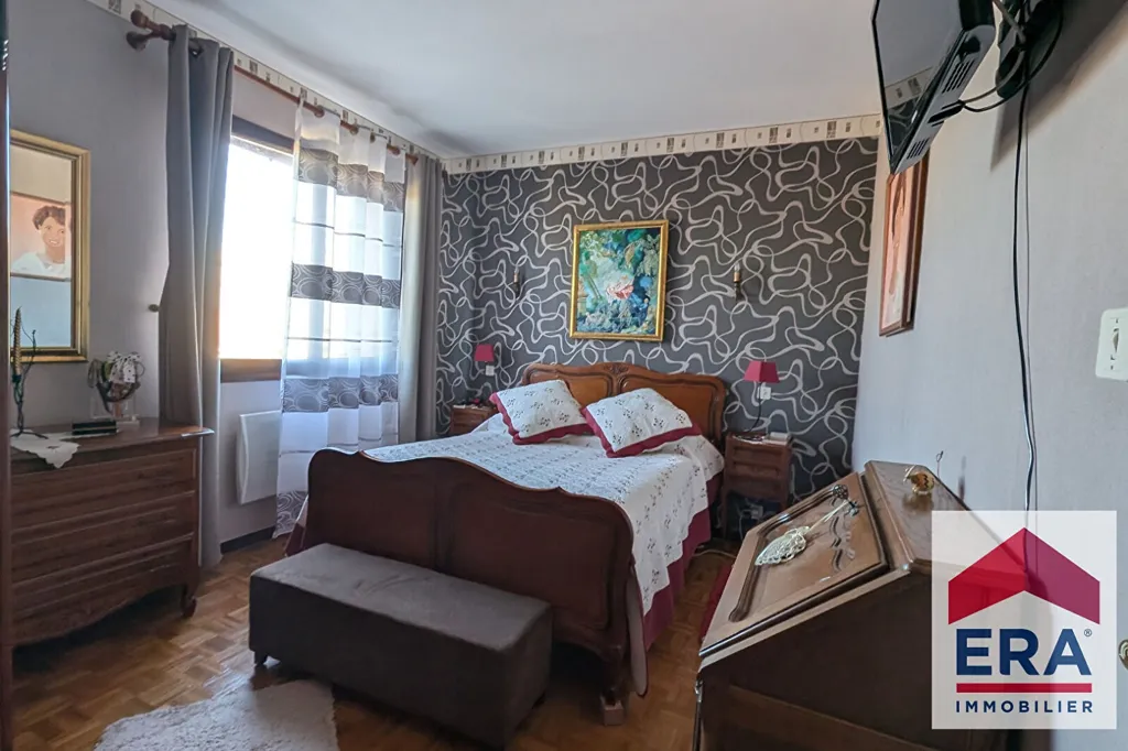 Magamistoad - Two-Storey House with Pool in Pierrelatte