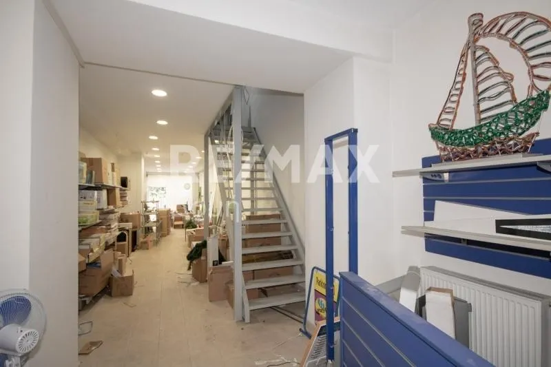 Toad - Commercial Space with Parking in Volos