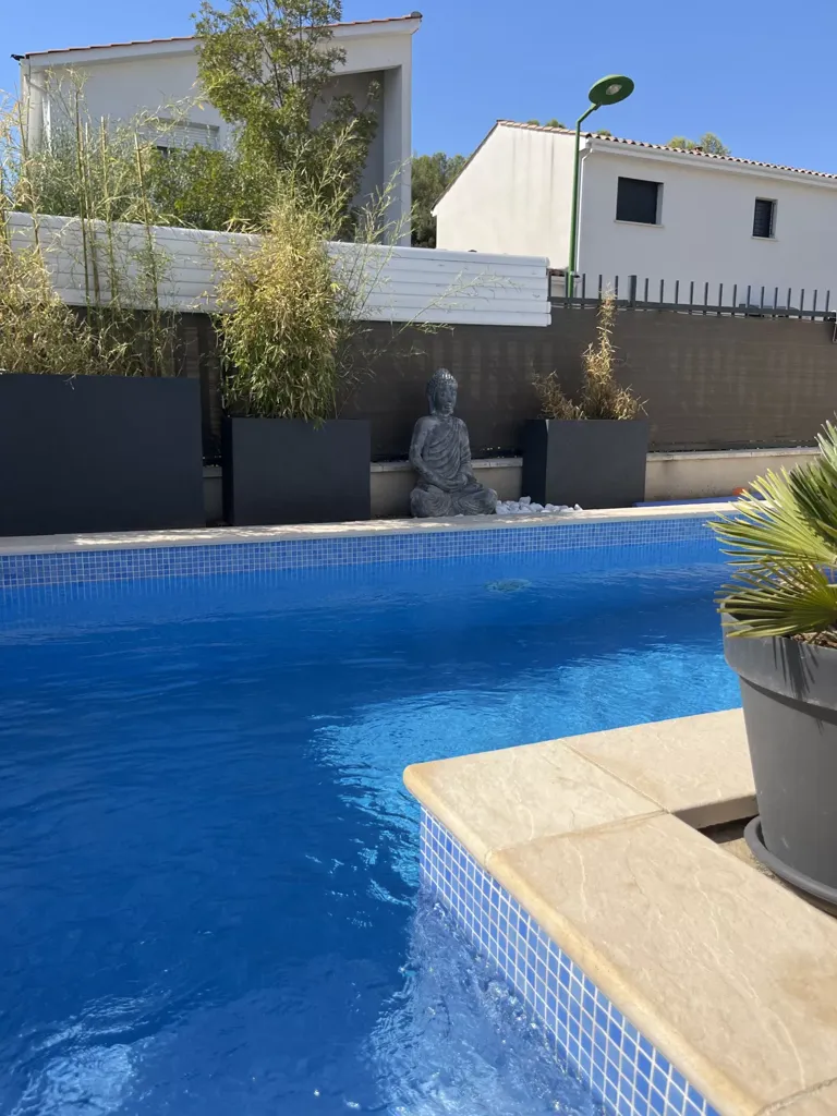 Piscina - Modern Villa with Pool near Montpellier