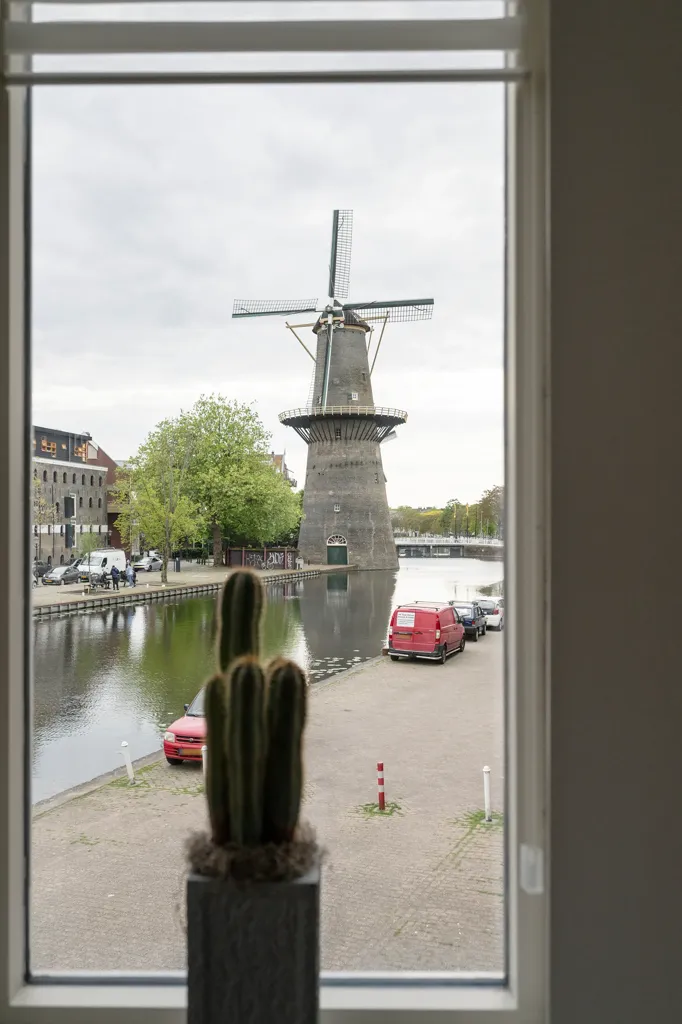 3-toaline korter asukohas Schiedam