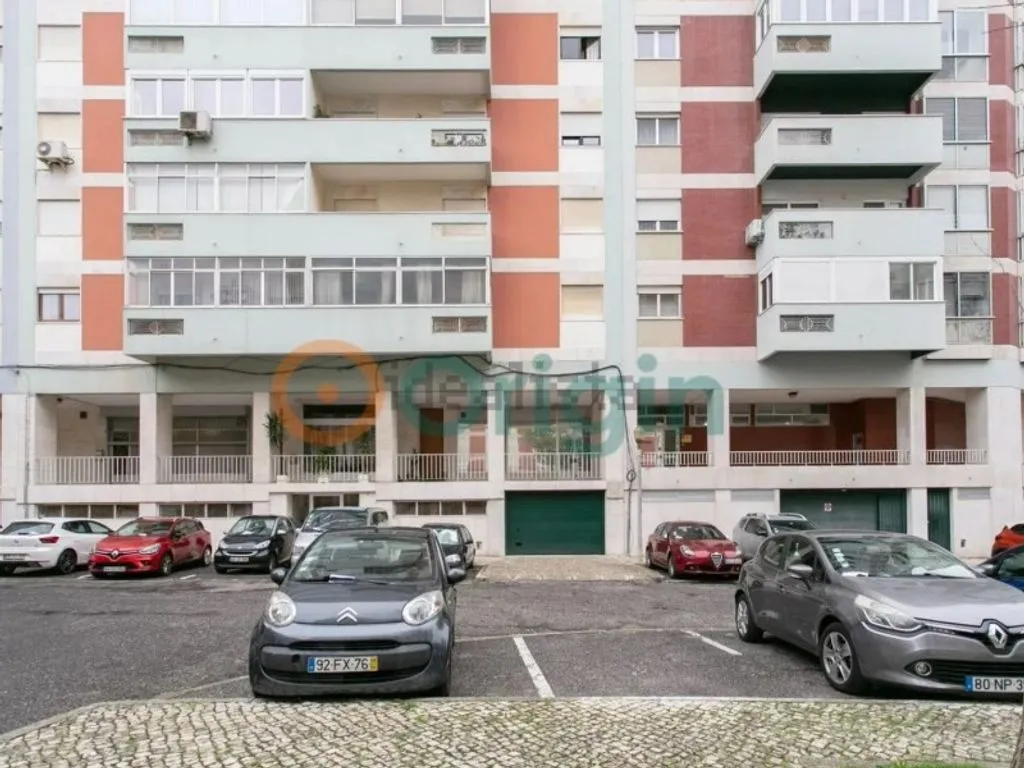 Extérieur - Architect-Designed Flat with Terrace in Alto dos Moinhos