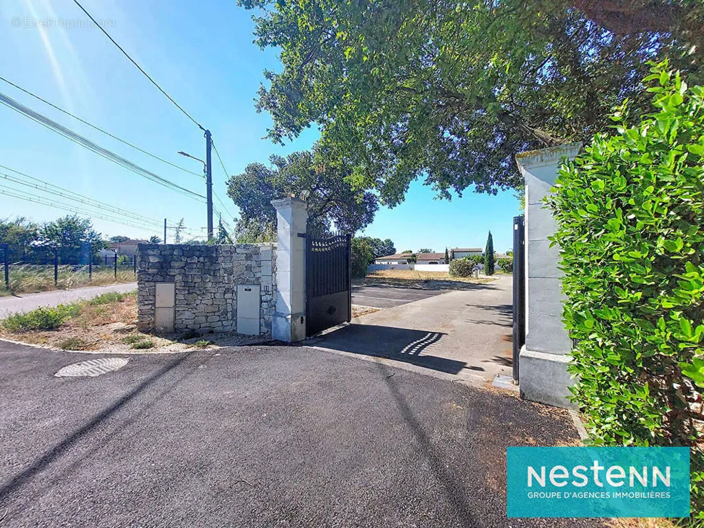 Välivaade - Viabilised Plot with Parking in Istres