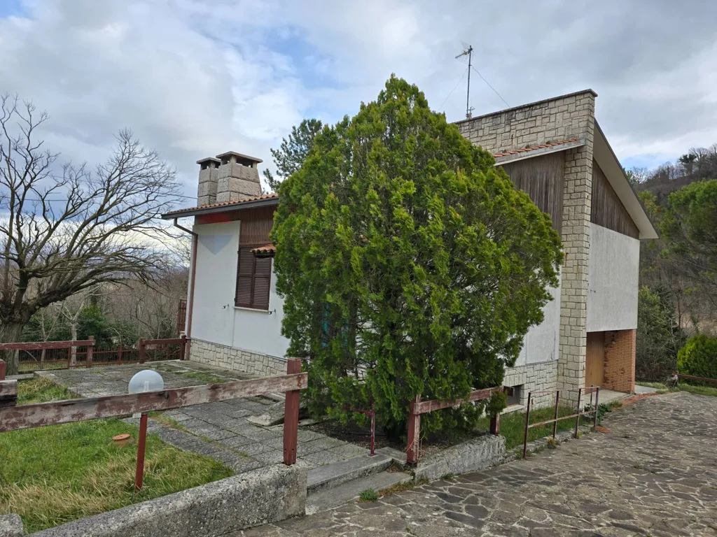 Esterno - Classical Villa with Garden in Sassoferrato
