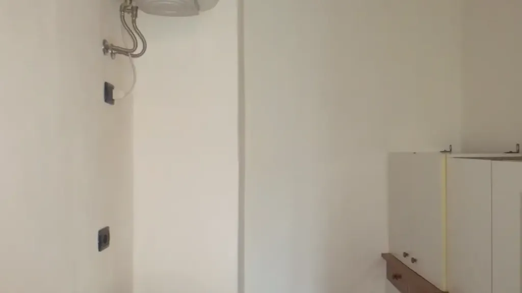 Utility Room - Rented Apartment with Balcony in Milan