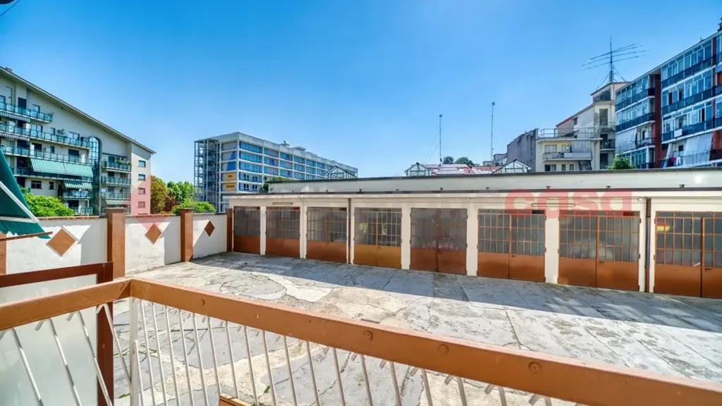 Terrass - Twin-Storey Apartment with Balcony in Turin