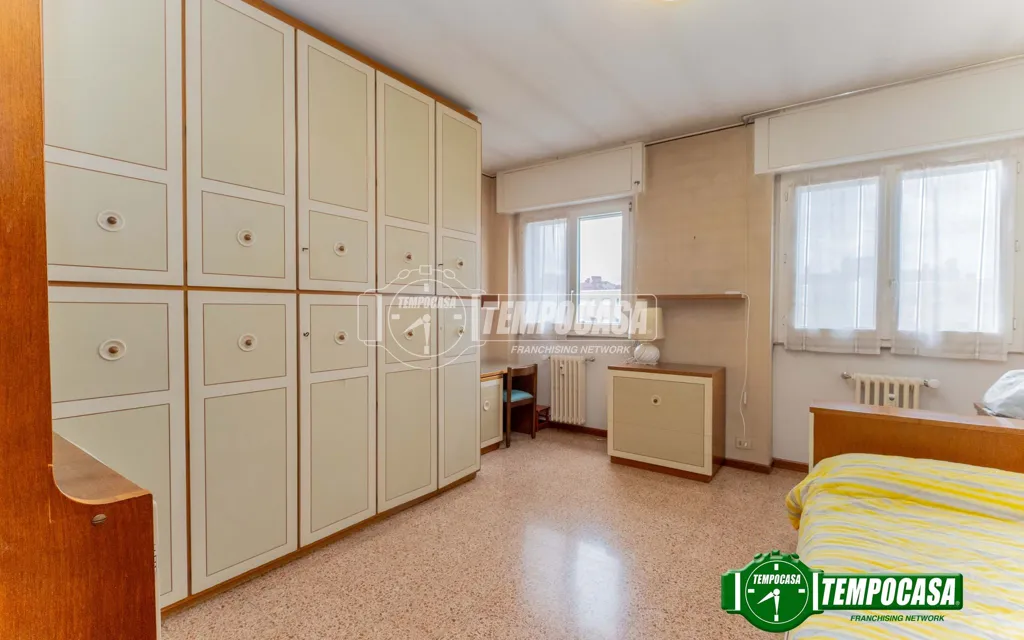 Chambres - 4-Room Apartment with Balcony in Milan