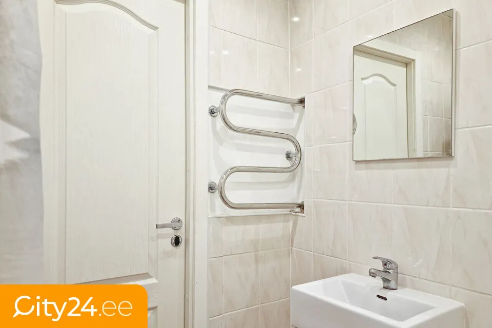 Salles de bain - Apartment with Balcony near Centre