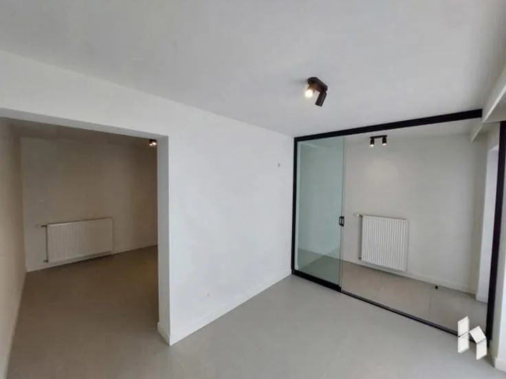 Pièces - Appartement de Plain-Pied avec Jardin au Centre