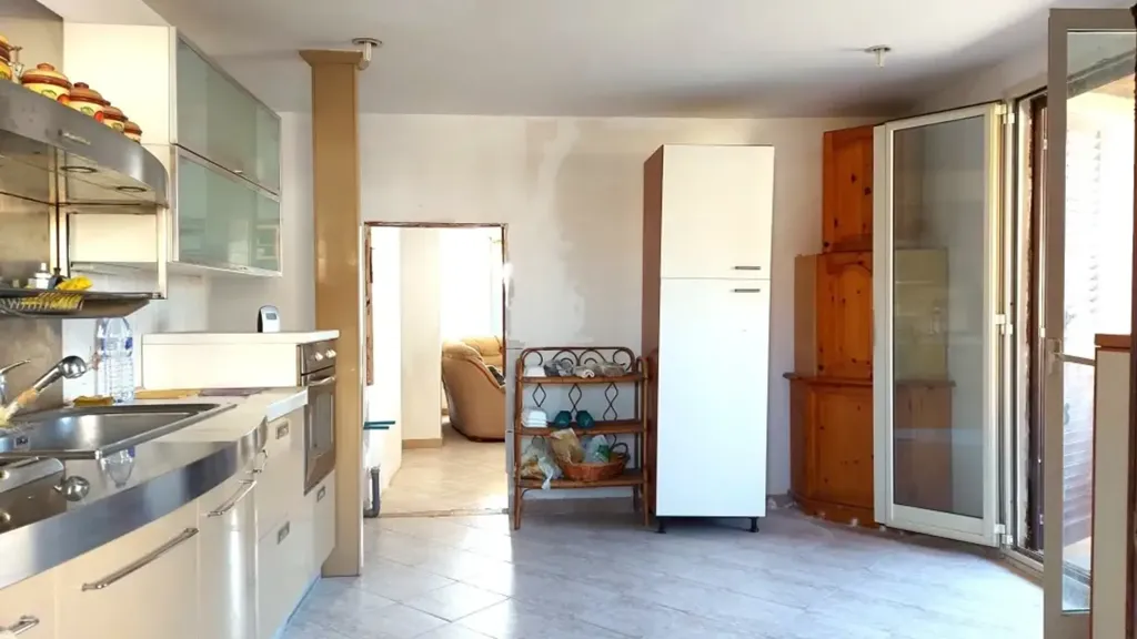 Cuisine - Trilocale with Sea Access in Fiumicino