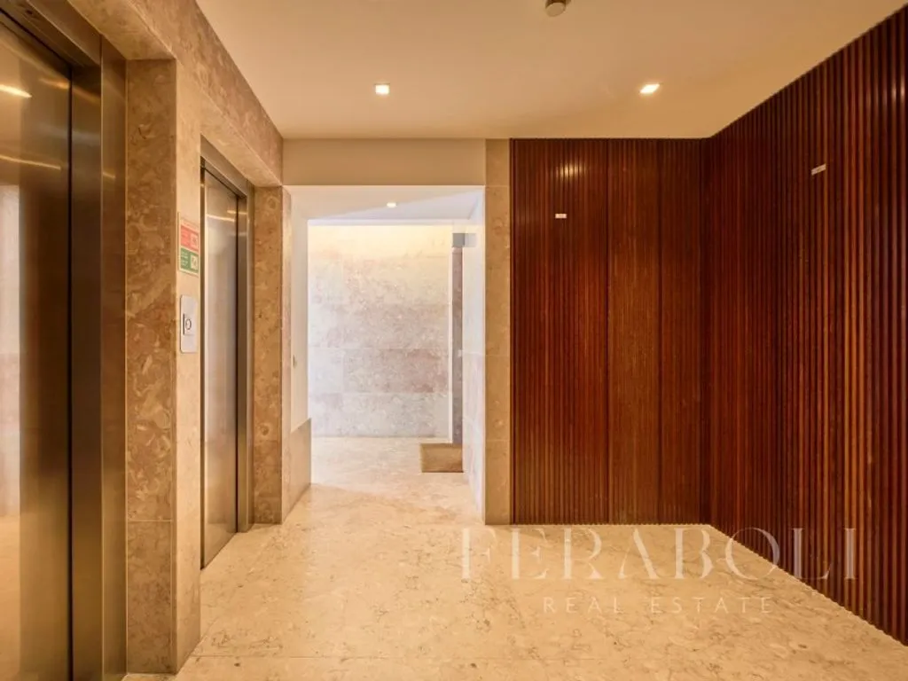 Entrée - Luxury Apartment in Chiado, Lisbon