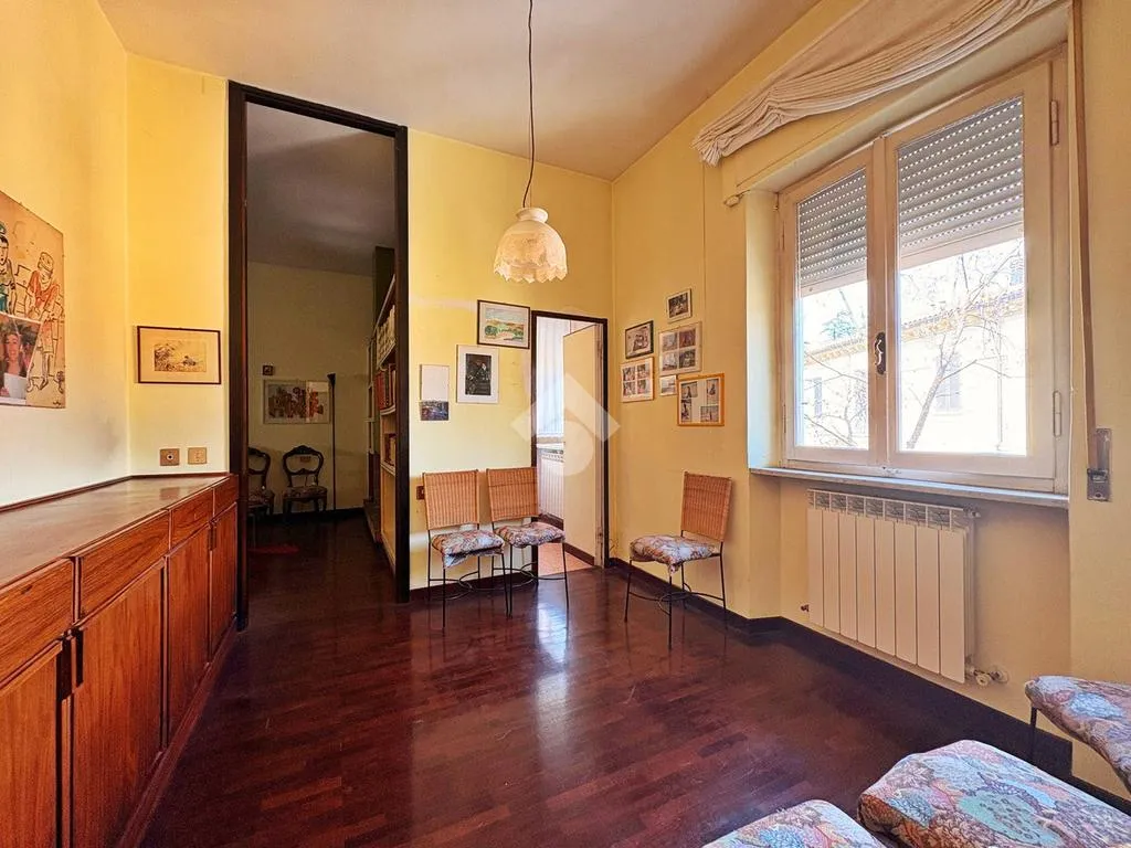 Salle à manger - Spacious Apartment with Balcony in Fabriano