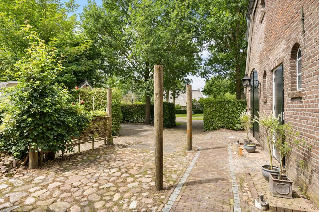 Jardin - Characterful Farmhouse with Development Potential in Balloo