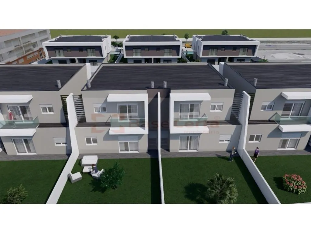 Contemporary Villa with Pool in Azambuja