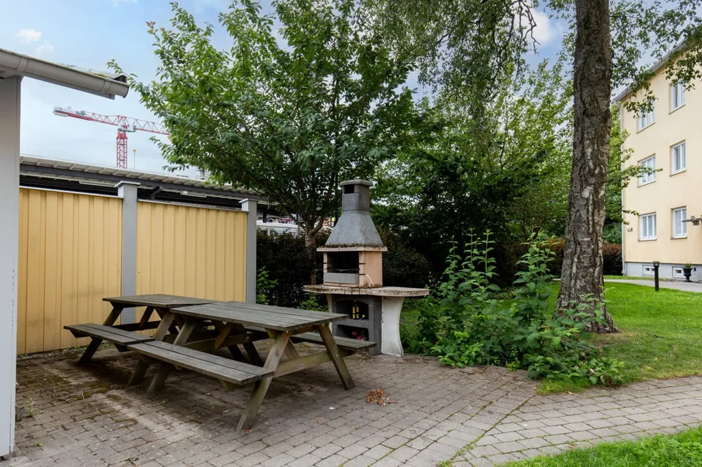 Aed - One-Bedroom Flat with Balcony in Örebro