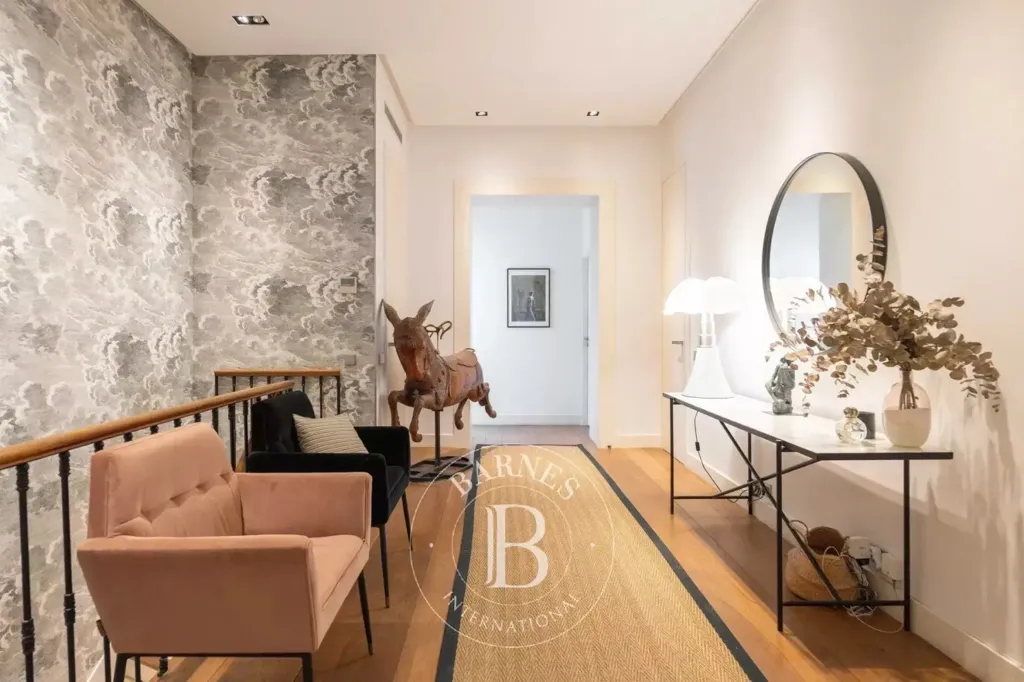 Entrée - Duplex Luxueux avec Jardin Privé à Marseille 8ème
