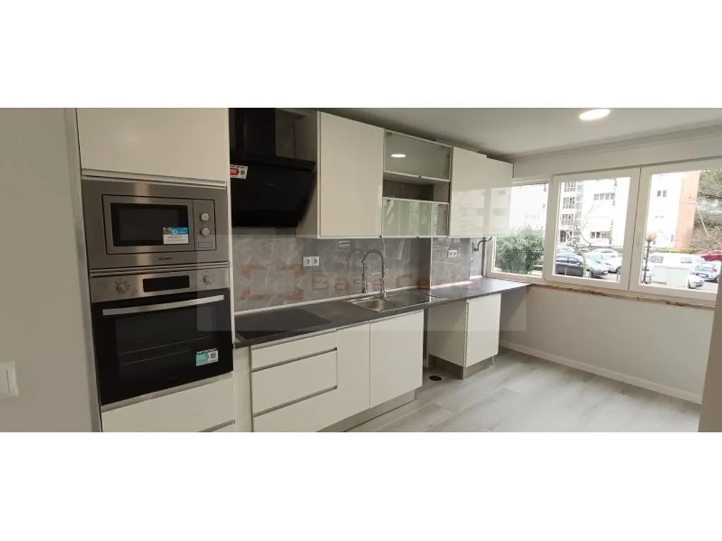 Cuisine - Luxury Apartment with Beach Access in Oeiras