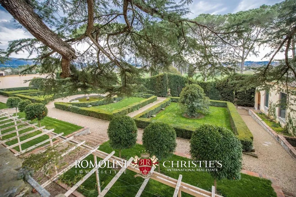 Jardin - Historic Villa with Panoramic Views near Florence