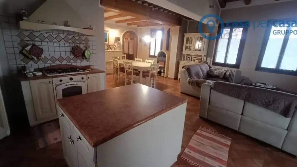 Cuisine - Rustic Villa with Garden in Lusia