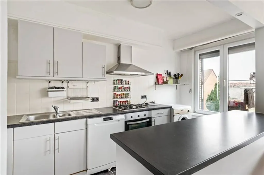 Cuisine - Appartement Instapklaar avec Vue sur Merksem